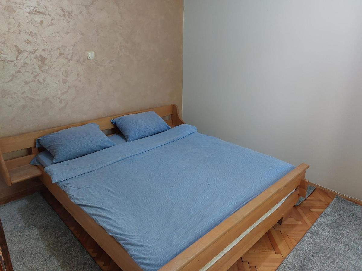 Apartmani Eho ซลาตีบอร์ ภายนอก รูปภาพ