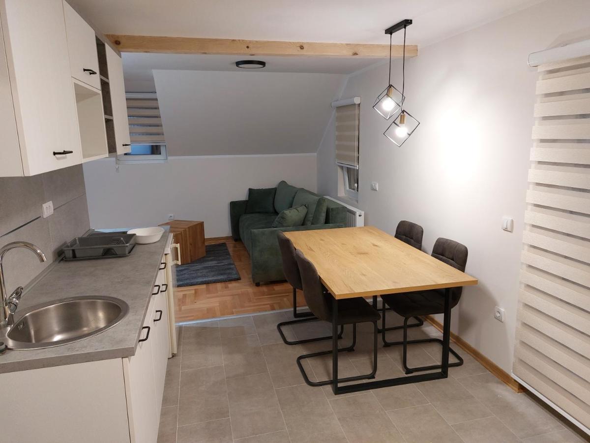 Apartmani Eho ซลาตีบอร์ ภายนอก รูปภาพ