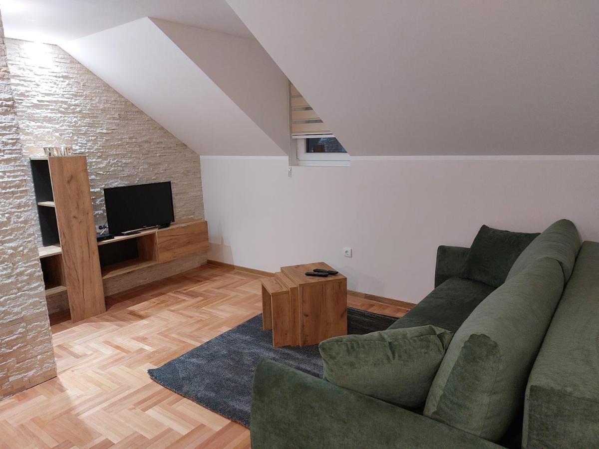 Apartmani Eho ซลาตีบอร์ ภายนอก รูปภาพ